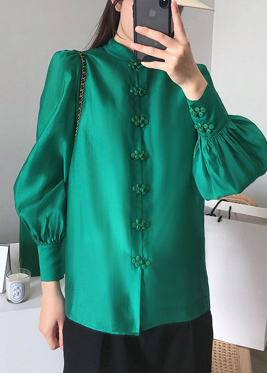 Fester grüner Stehkragen mit chinesischem Knopf Seidenbluse mit langen Ärmeln