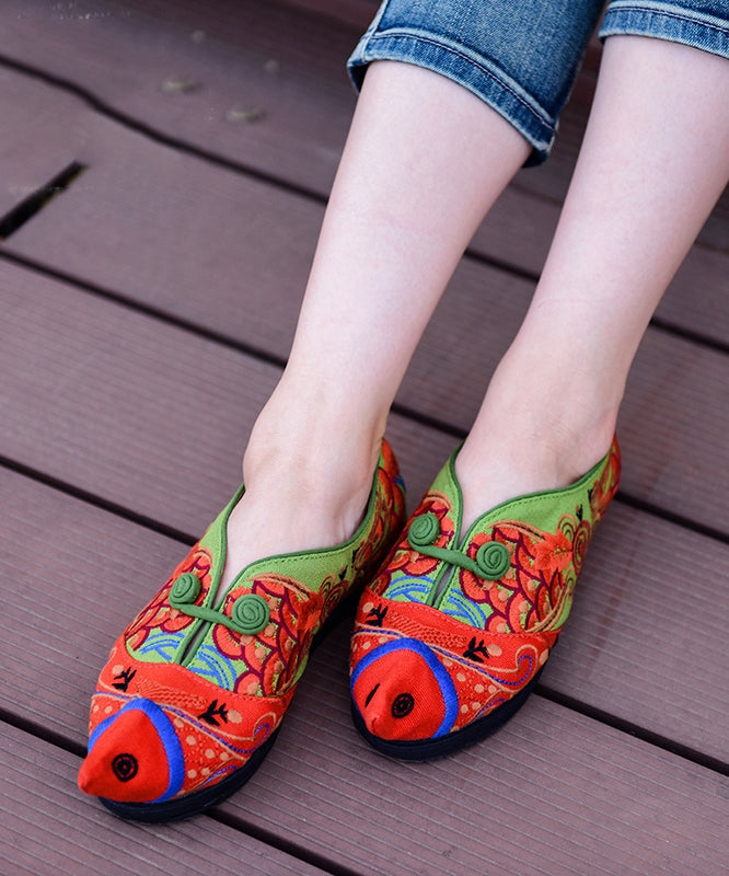 Einzigartige flache Schuhe aus grünem Baumwollstoff für Damen mit Fischstickerei und spitzen Zehen, die flache Schuhe spleißen