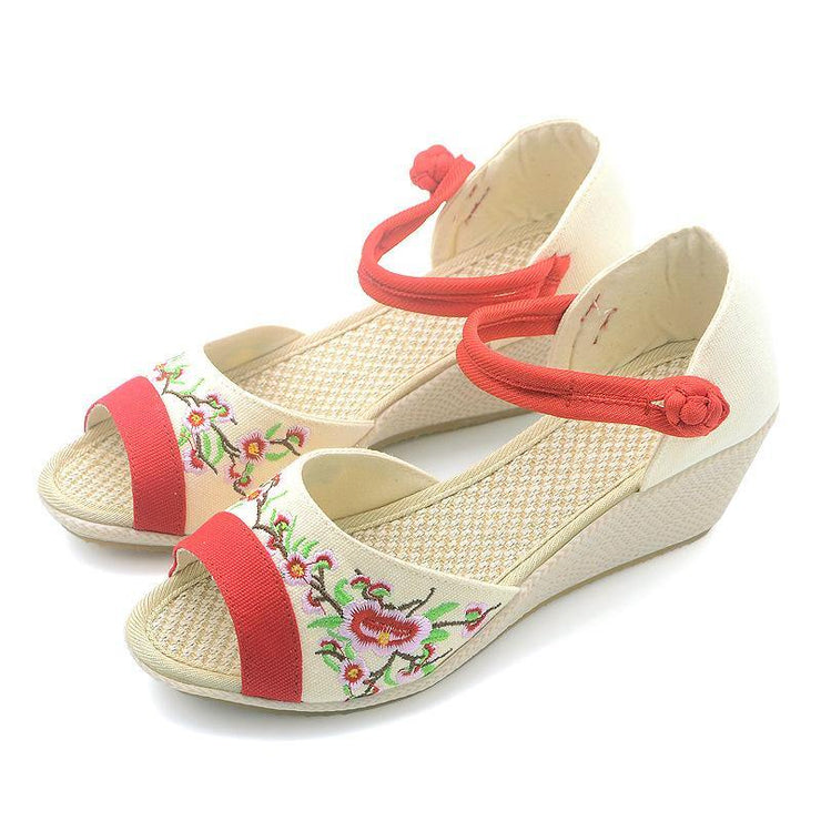 White Embroideried Sandals SplicingBuckle Strap Wedge Sandals - SooLinen