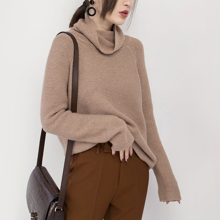 Boutique-Khaki-Strickpullover Plus-Size-Pullover mit hohem Hals Feines Baggy-Top